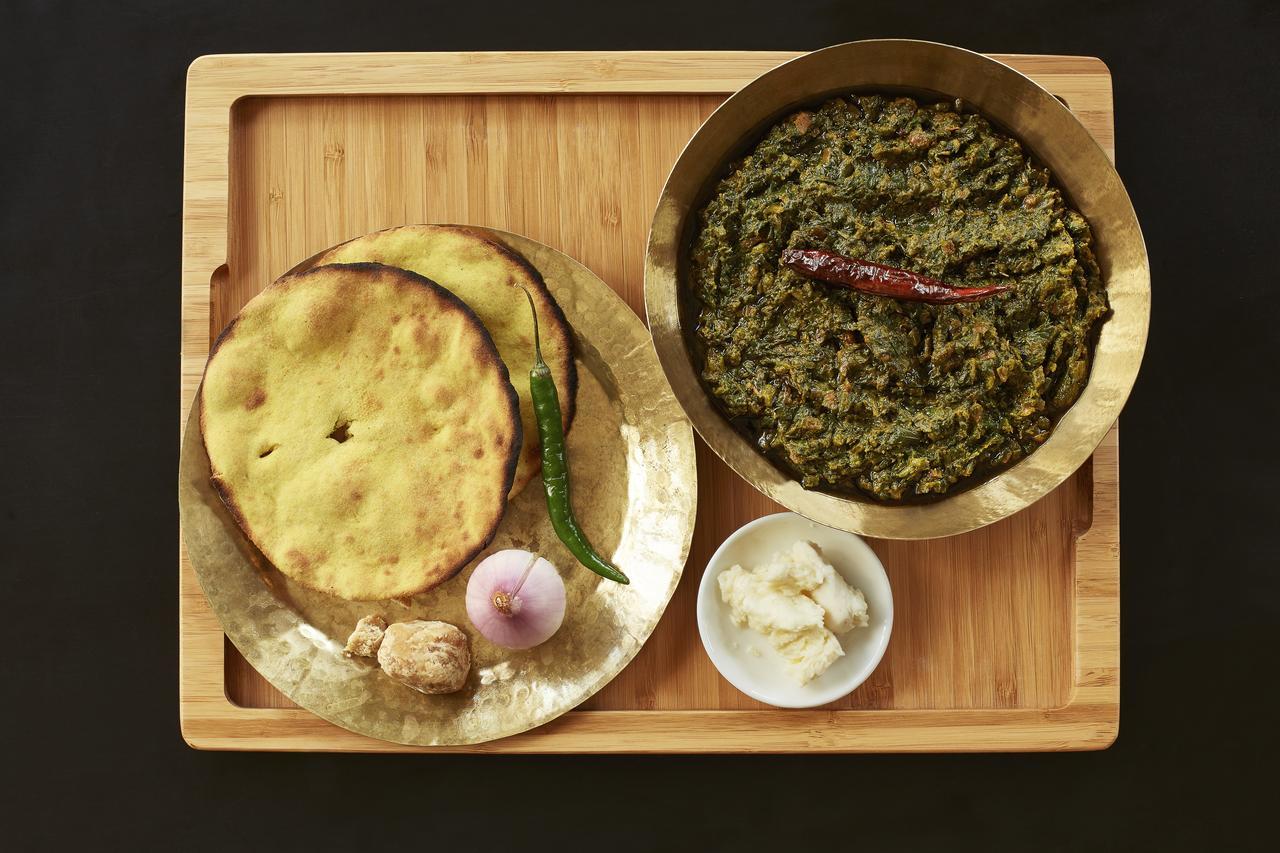 Taj Swarna, Amritsar Hotel Exterior foto A traditional meal of Makha