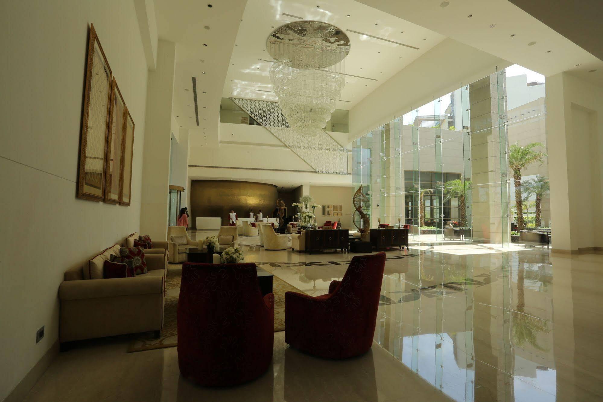 Taj Swarna, Amritsar Hotel Exterior foto Lobby