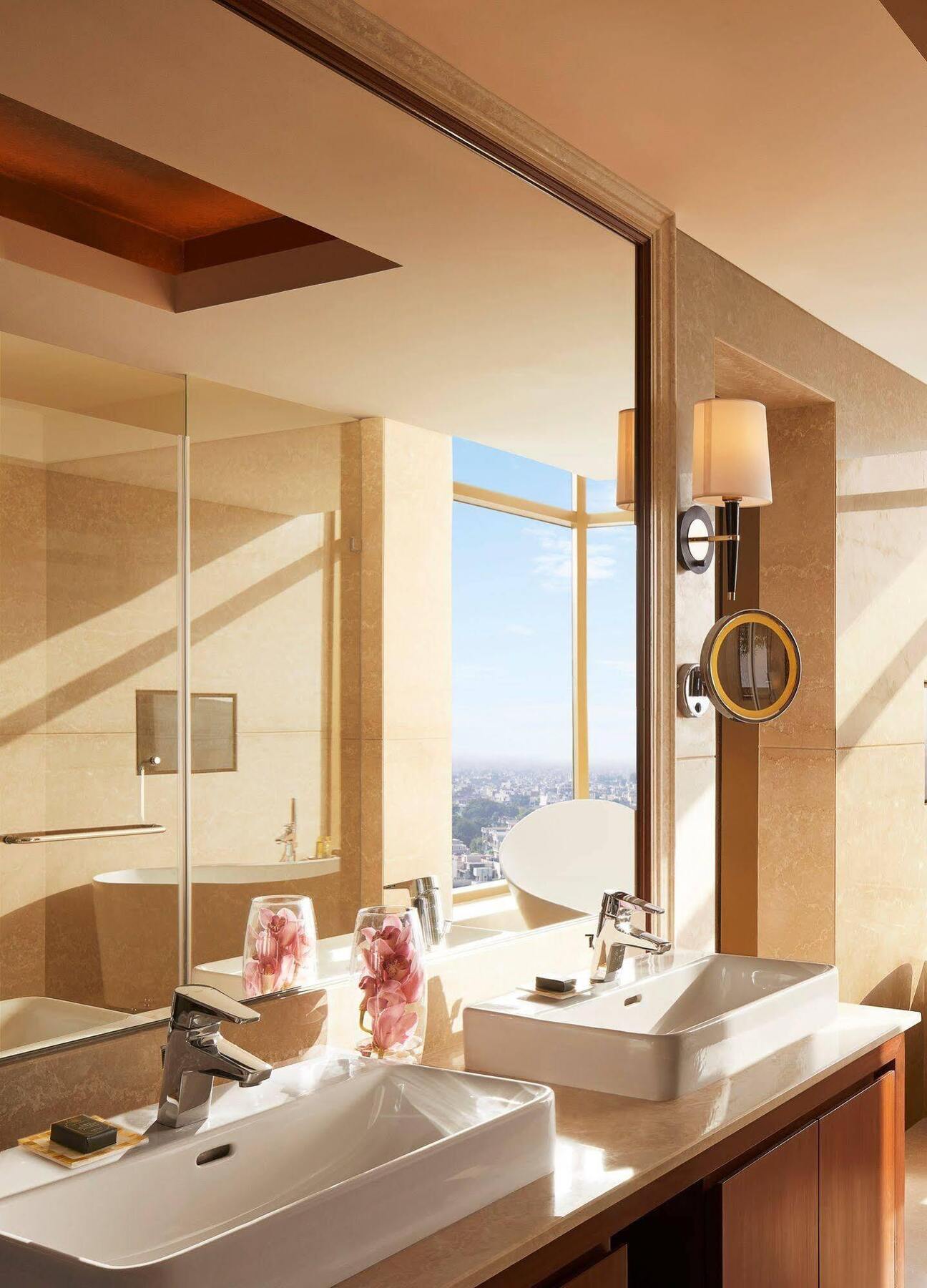 Taj Swarna, Amritsar Hotel Exterior foto Bathroom